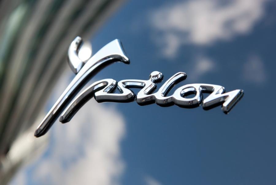  Chrysler Ypsilon 2011 года  (фото 19 из 50)